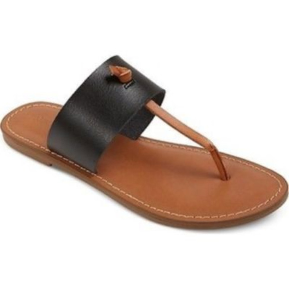 Merona Shoes - NEW! Merona Malia Black Strap Thong Sandals